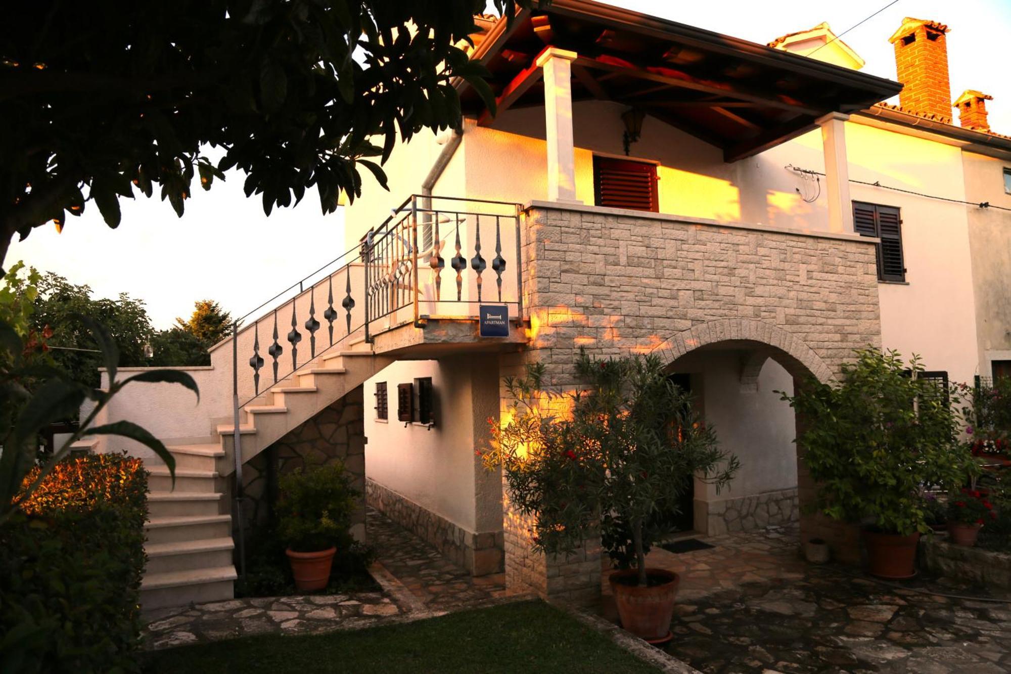 Apartament Onda Funtana Exterior photo