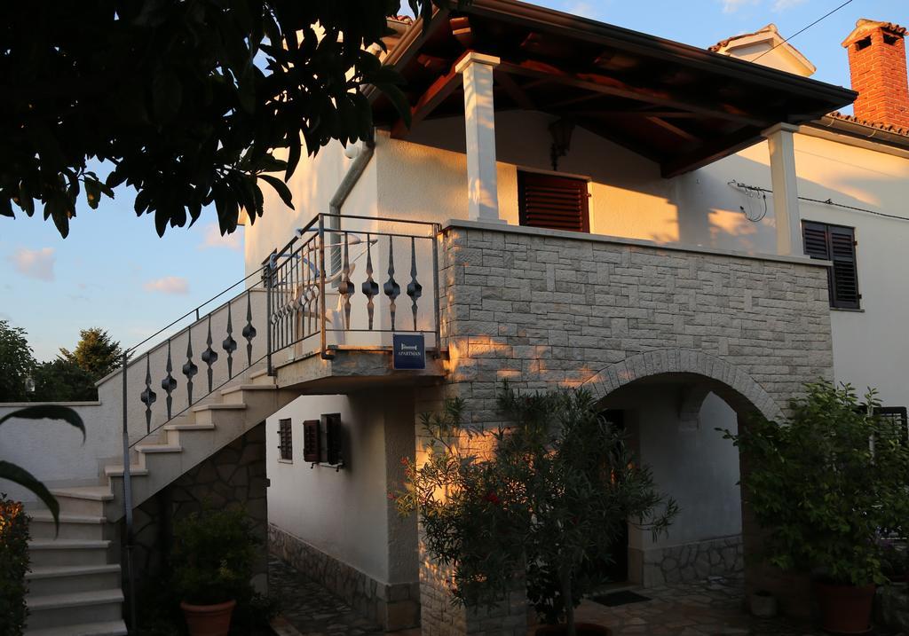 Apartament Onda Funtana Exterior photo