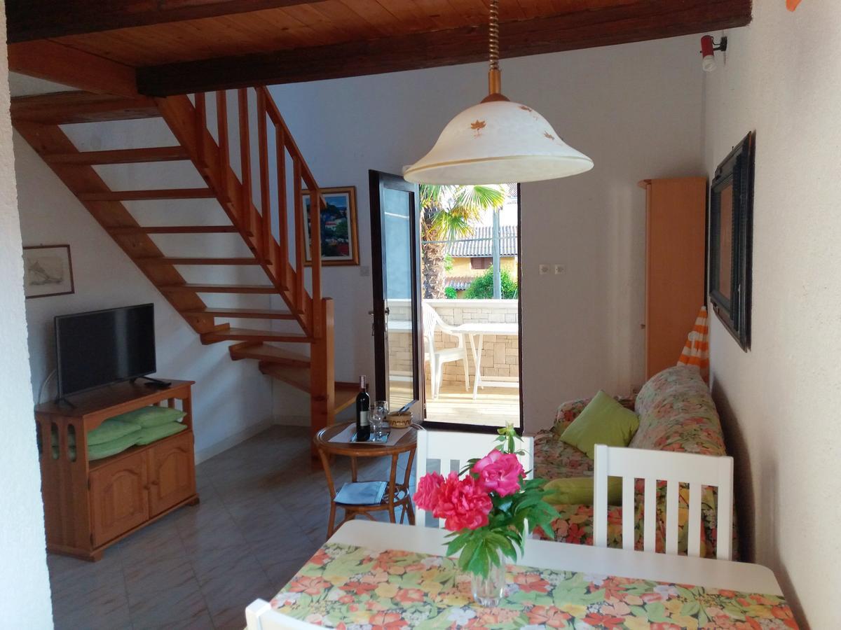 Apartament Onda Funtana Exterior photo